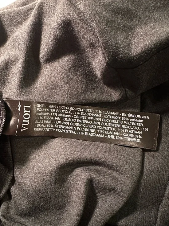 Vuori • Halo Mini Full Zip Hoodie - Picture 7 of 10
